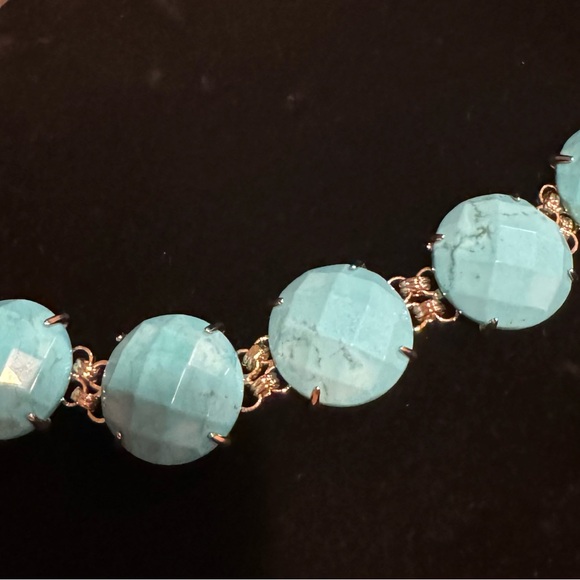 Kendra Scott Cassie Bracelet in Variegated Turquoise Magnesite & Gold - Picture 3 of 5